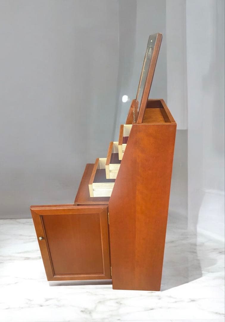 北*女様 IDC大塚家具★LYNN HOLLYN リンホーリン ドレッサー　鏡台