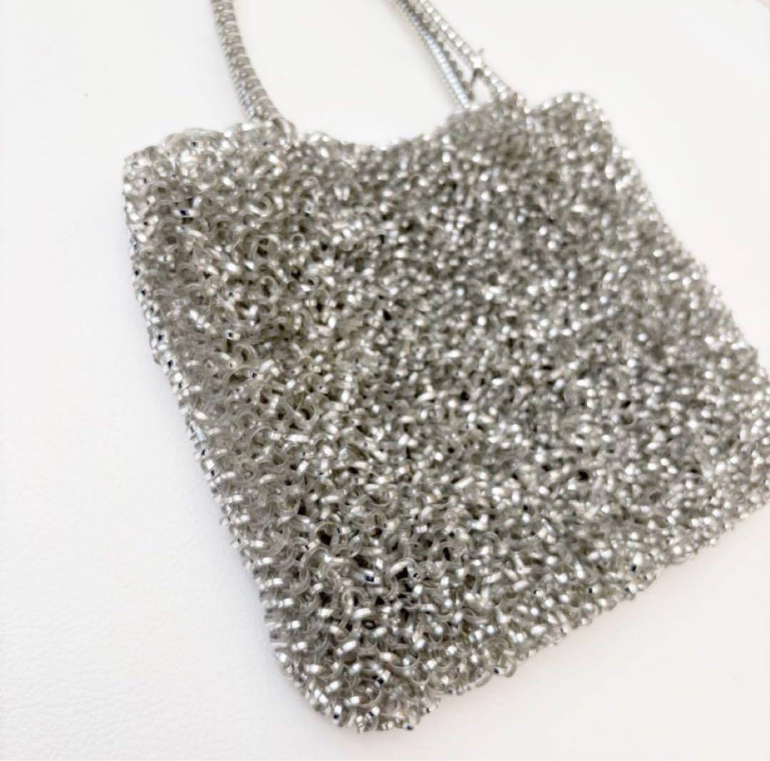 アンテプリマ　スタンダードスクエア　ミディアム　シルバー、インナーポーチ付き