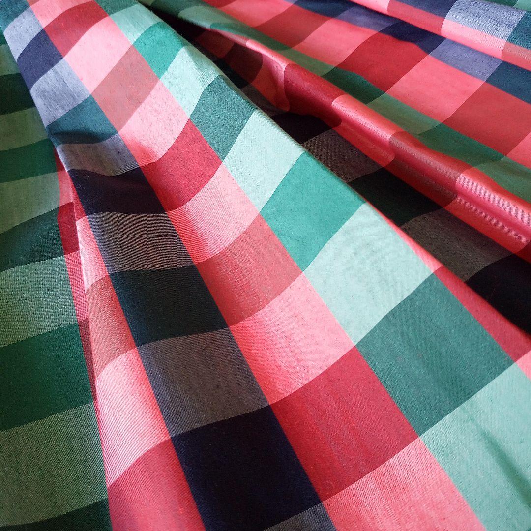 【新品】ファミリア スカート レッド 140サイズ