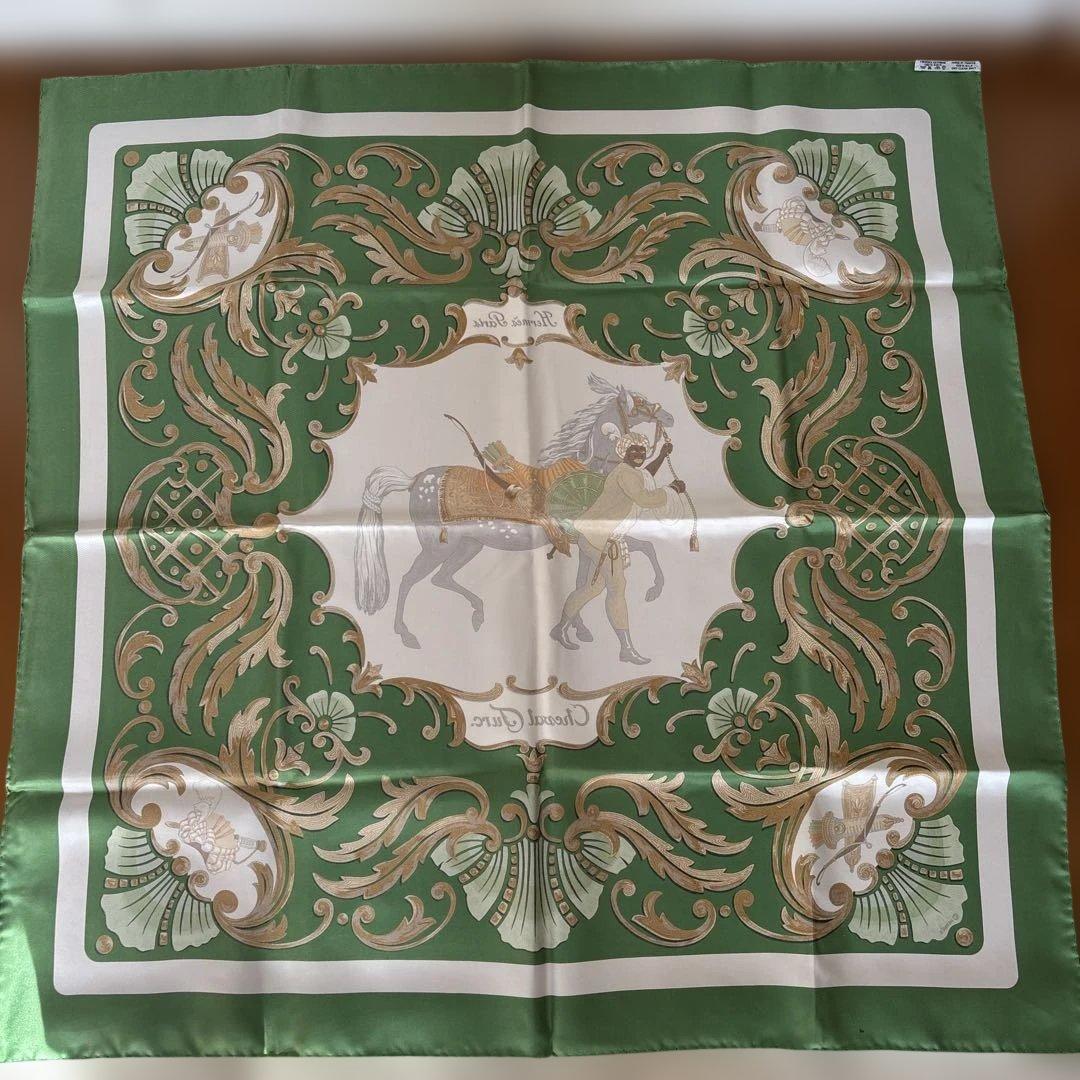 【新品・未使用】エルメス スカーフ カレ90 トルコの馬 Cheval Turc