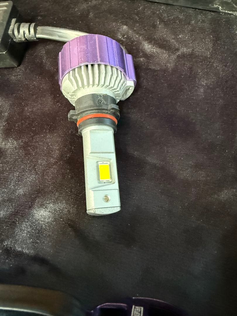 ヴェレーノ　PSX26Wフォグランプバルブハイエース　VELENO