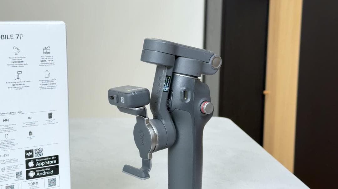 DJI Osmo Mobile 7P　ジンバルスタビライザー