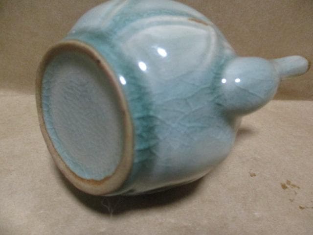 高麗青磁水滴　珍品です。　Ｐ６６－２