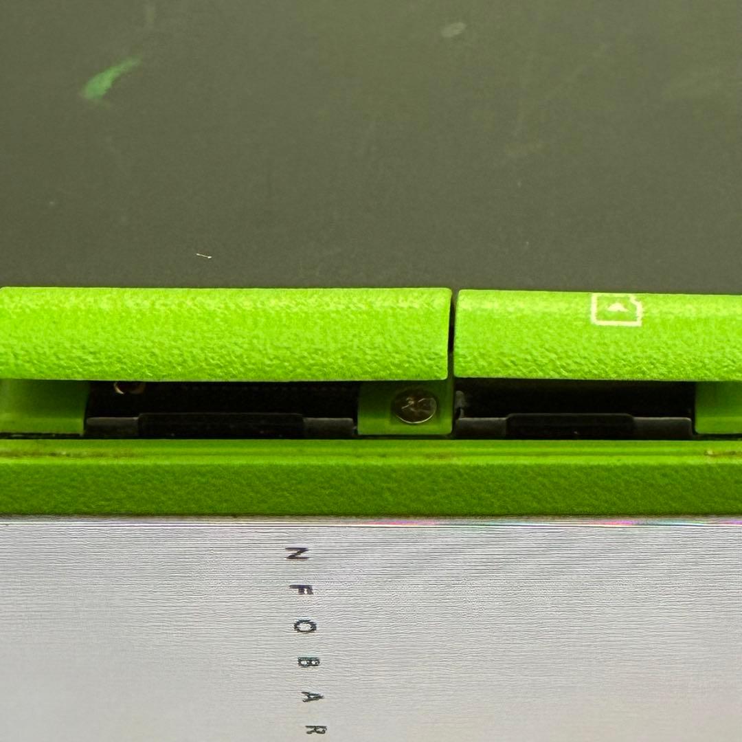 INFOBAR2 ミドリ 本体、箱、取説、付属品（送料込み）