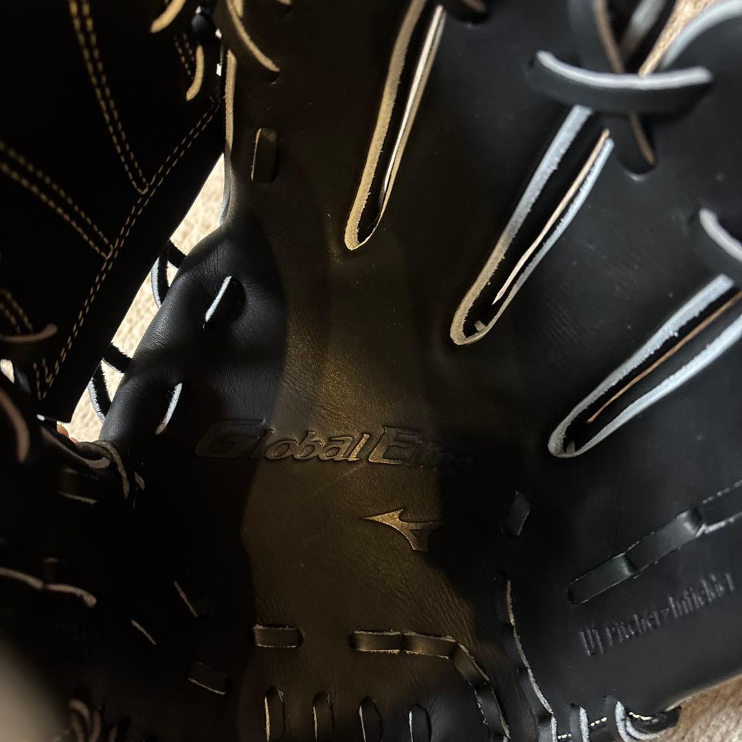 【新品未使用】Mizuno 軟式グローブ 黒 袋付き　少年野球　右手用