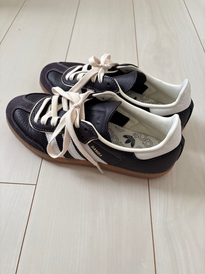 adidas サンバ　23.5cm