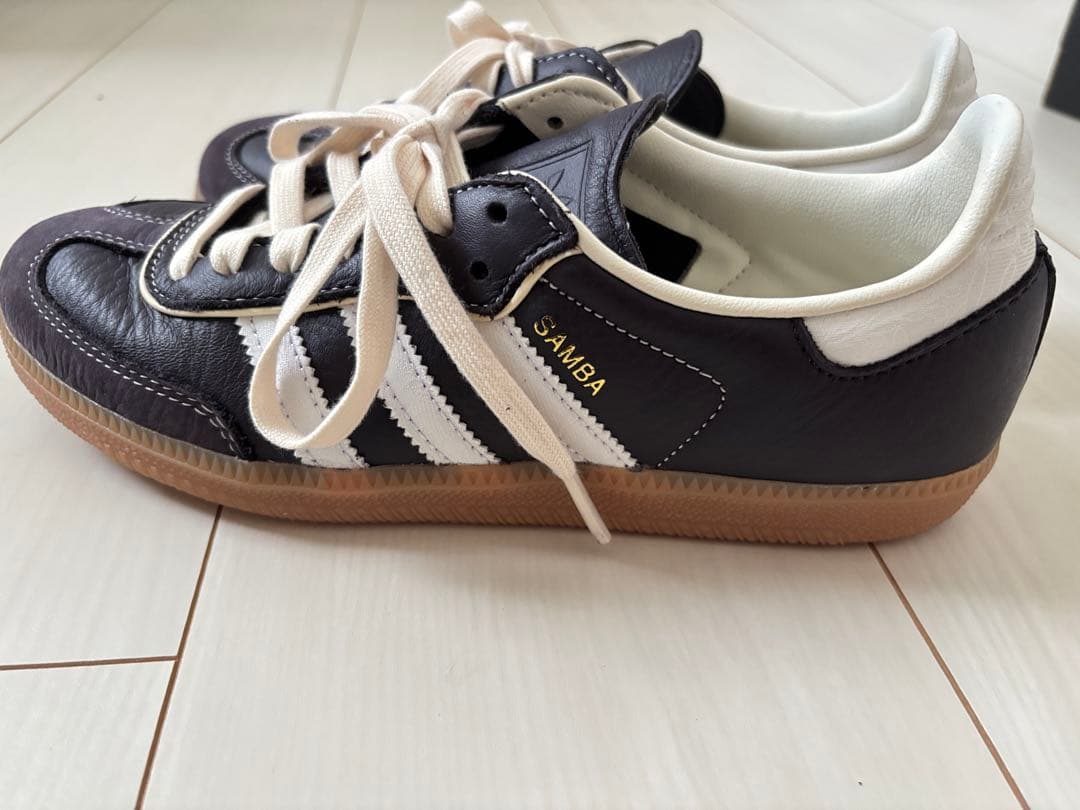 adidas サンバ　23.5cm