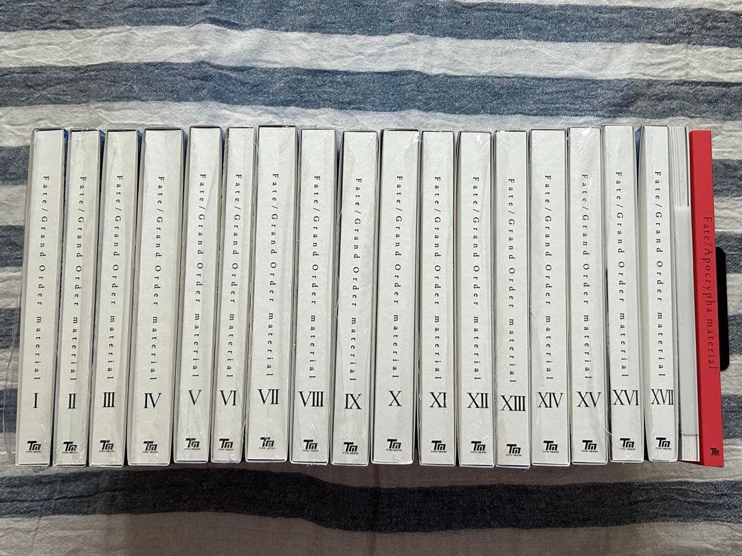 Fate/Grand Order material Ⅰ〜XVII その他計19冊