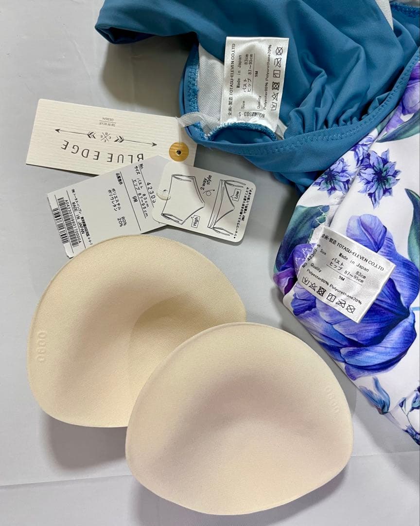 【新品未使用】三愛BLUE EDGE ワンショルダーペプラムビキニと水着用パッド