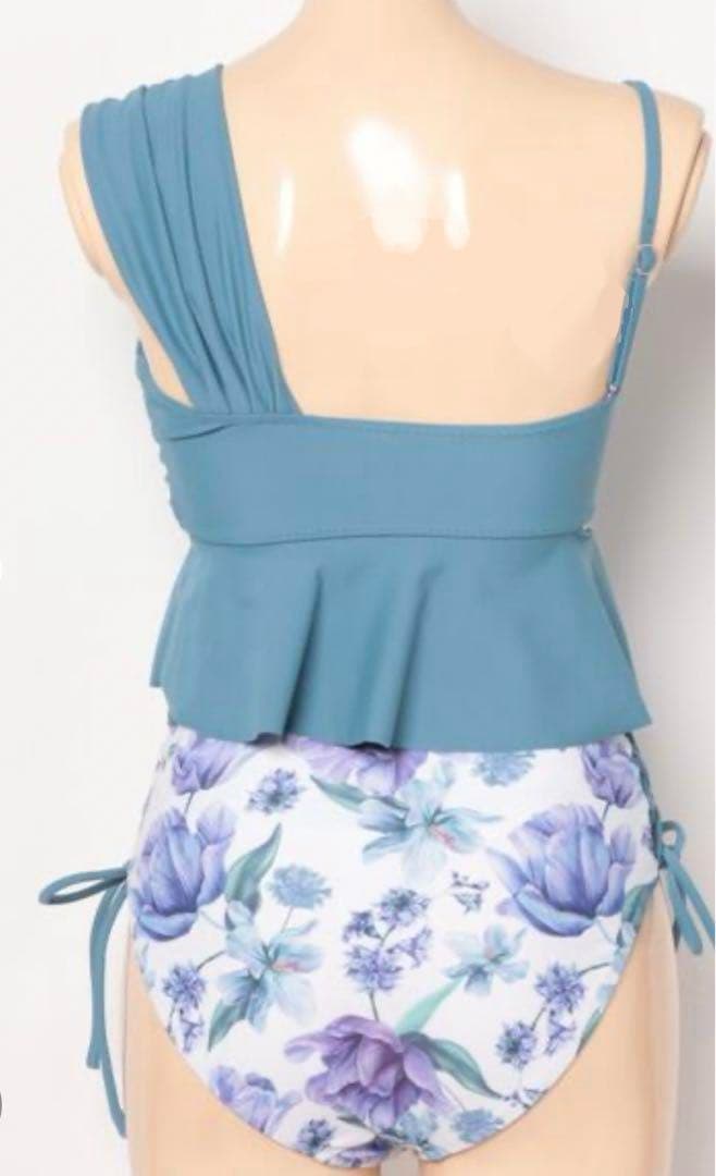 【新品未使用】三愛BLUE EDGE ワンショルダーペプラムビキニと水着用パッド