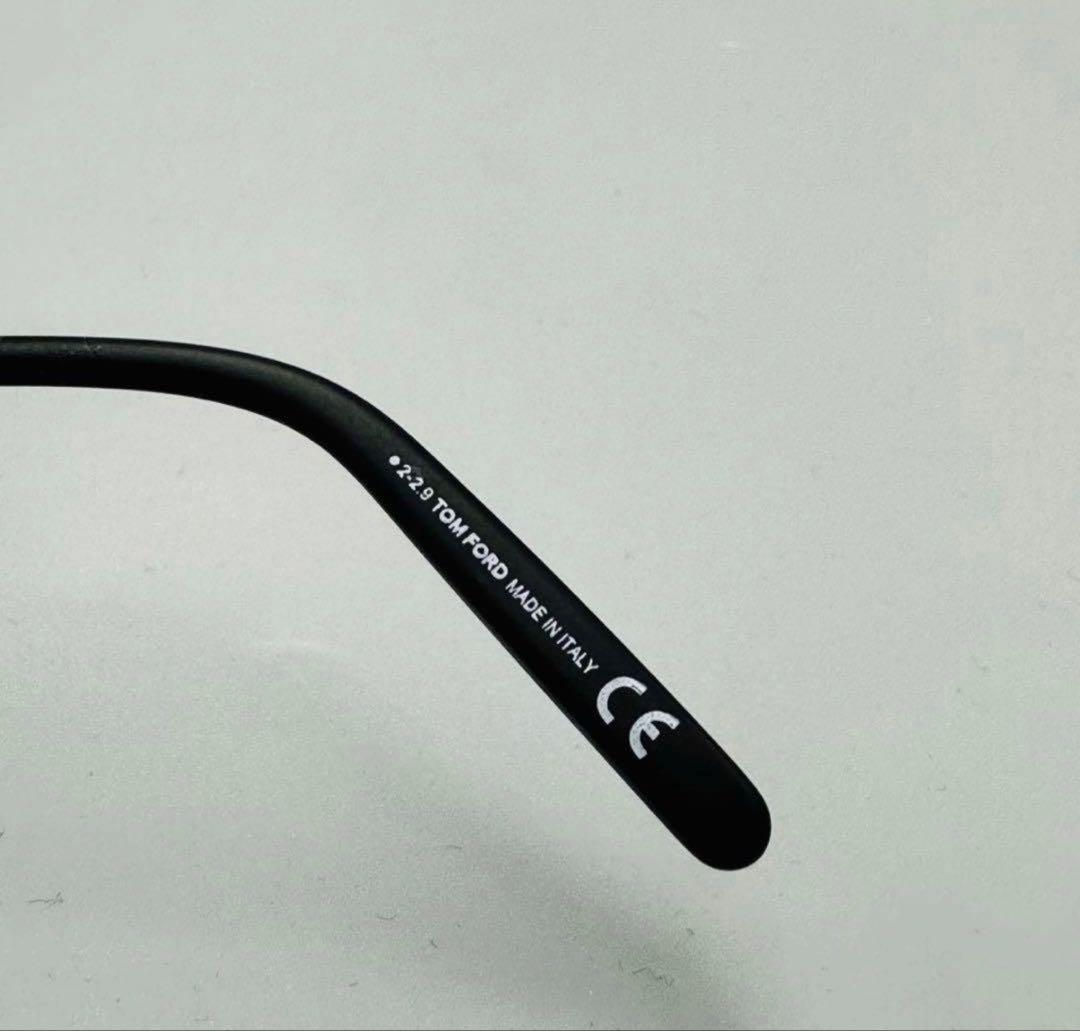 未使用 朝倉未来 TOMFORD トムフォード TF672 02V サングラス