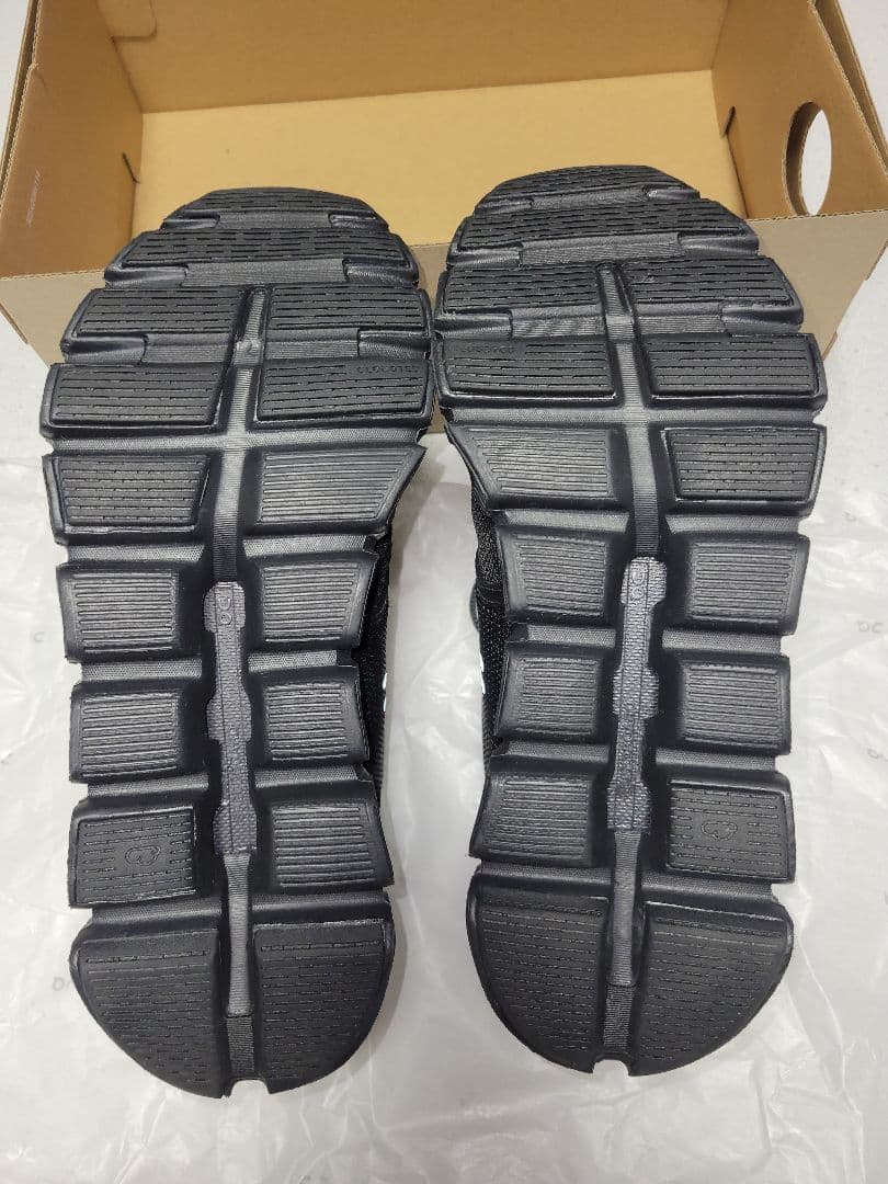 オン On スニーカー クラウド6