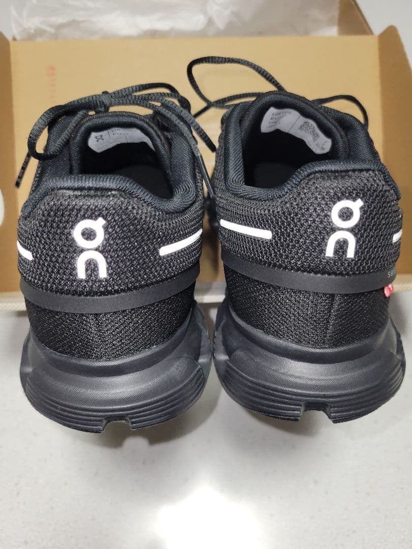 オン On スニーカー クラウド6