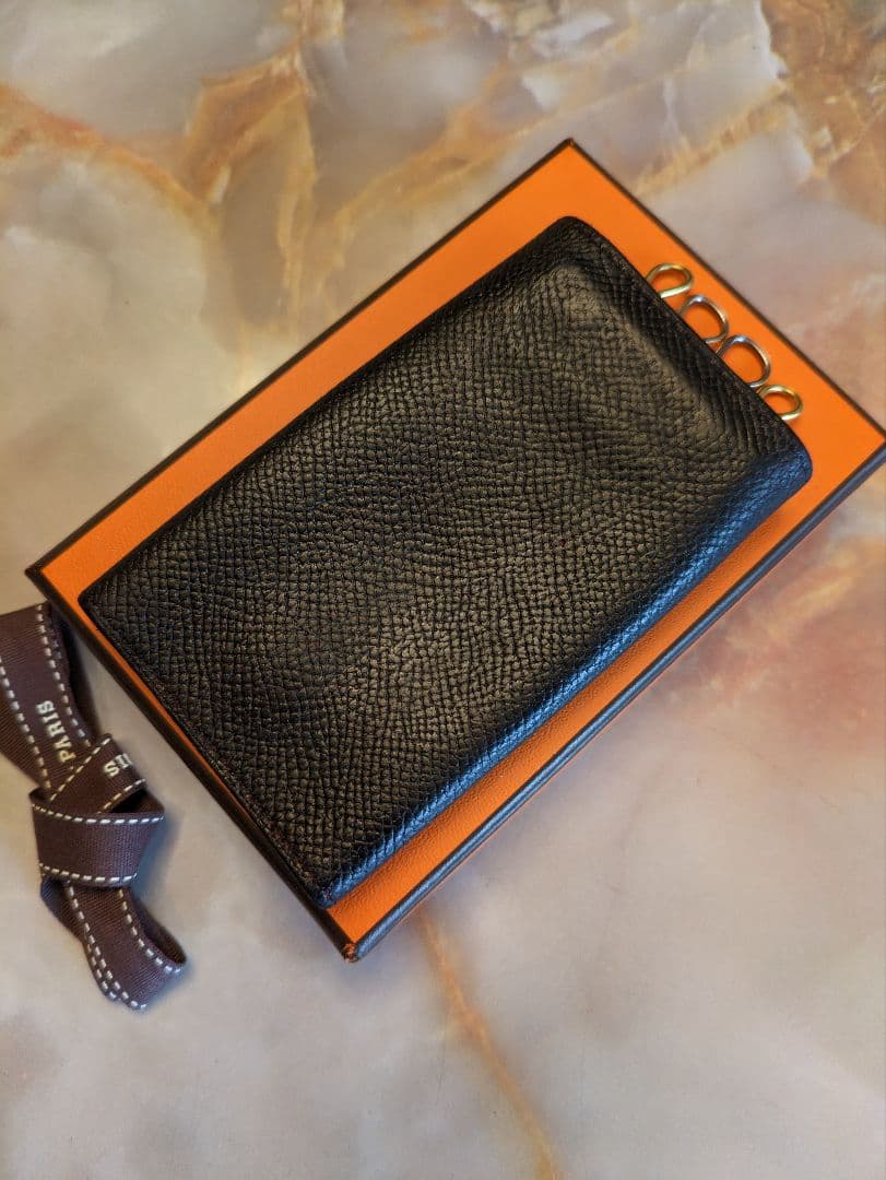 HERMES セリエキーケース　ゴールド金具　黒×赤　□L刻印　直営店購入