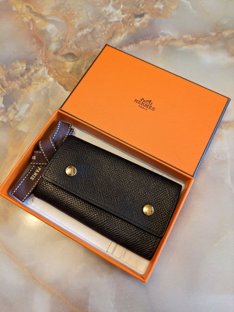 HERMES セリエキーケース　ゴールド金具　黒×赤　□L刻印　直営店購入