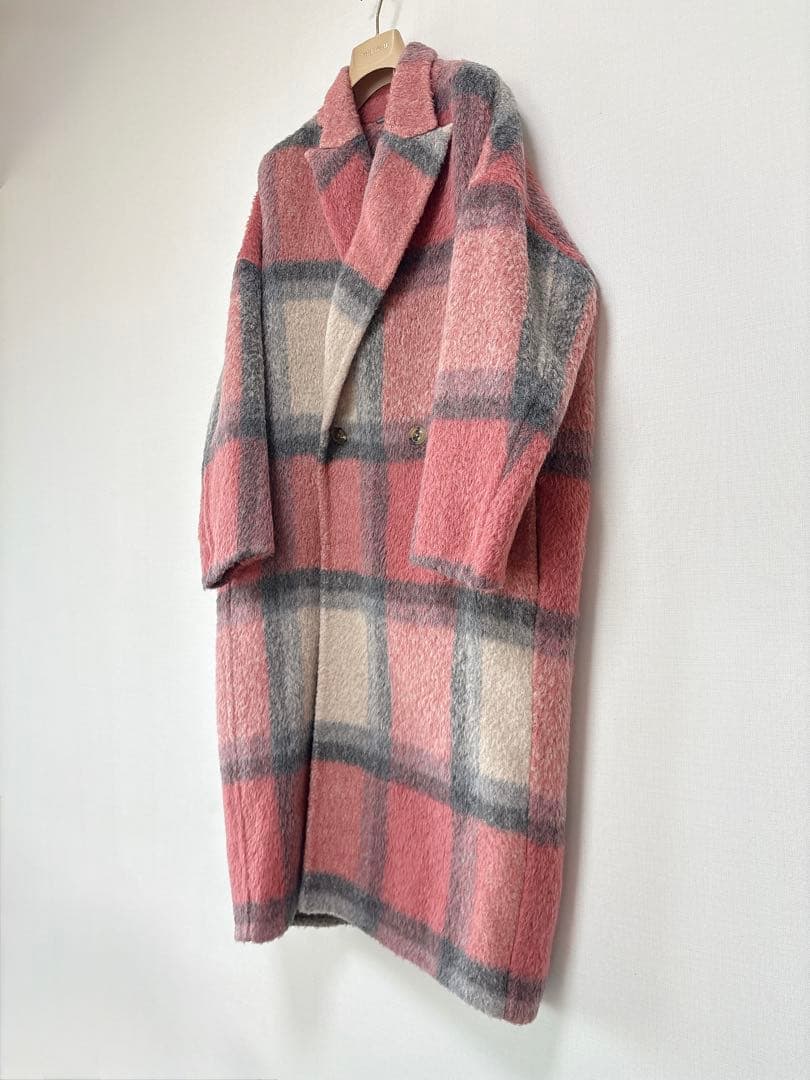大草直子さん着用 TOMORROWLAND.B アルパカチェックコクーンコート
