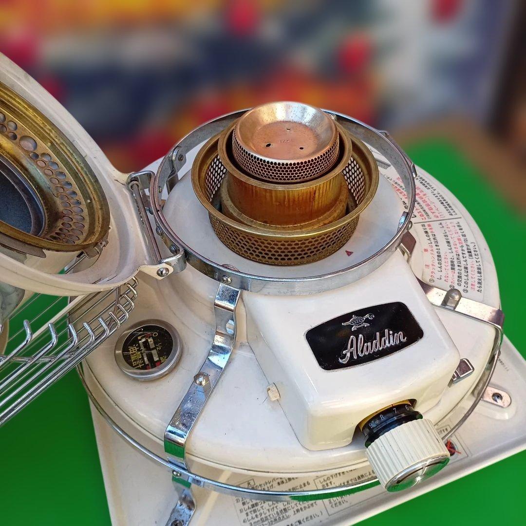 アラジン メンテナンス済。純正芯交換済。取り扱い説明書。ベージュ