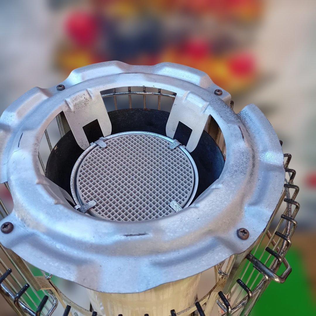 アラジン メンテナンス済。純正芯交換済。取り扱い説明書。ベージュ