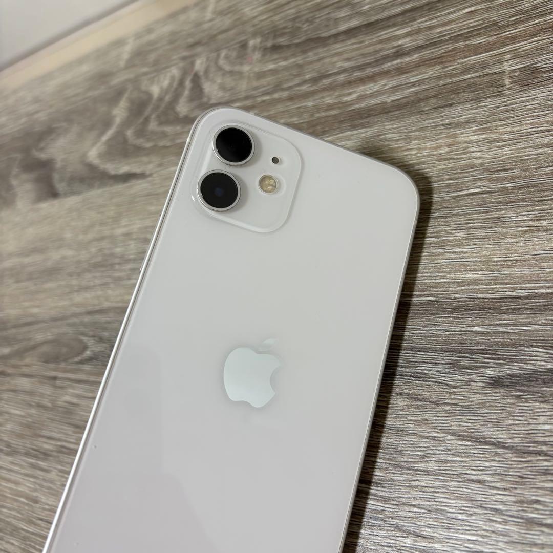 Apple iPhone 12 ホワイト 6.1インチ 本体 SIMフリー