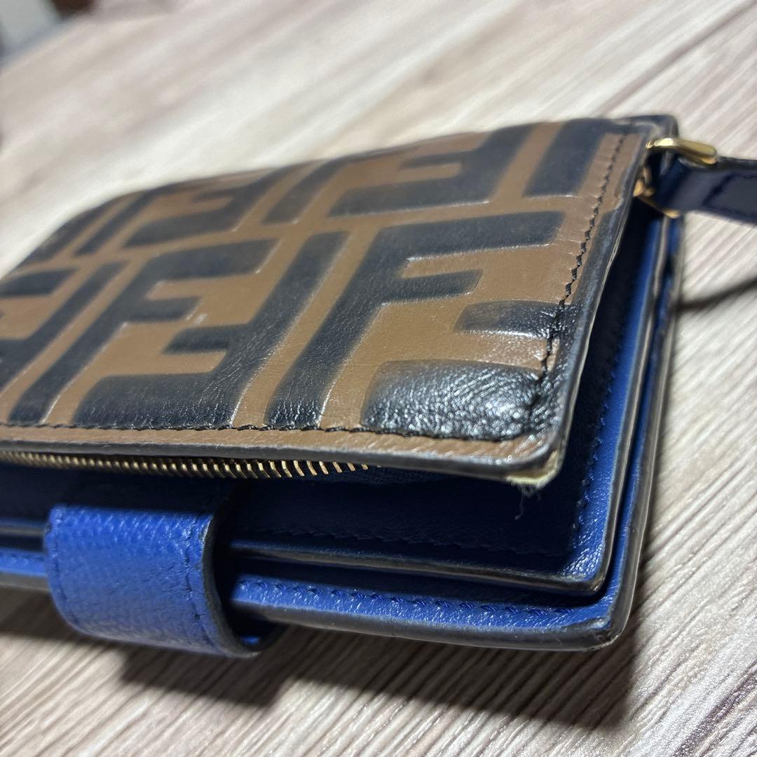 Fendi フェンディ　二つ折り財布 FFロゴ　ブラウン×ブルー　ゴールド金具