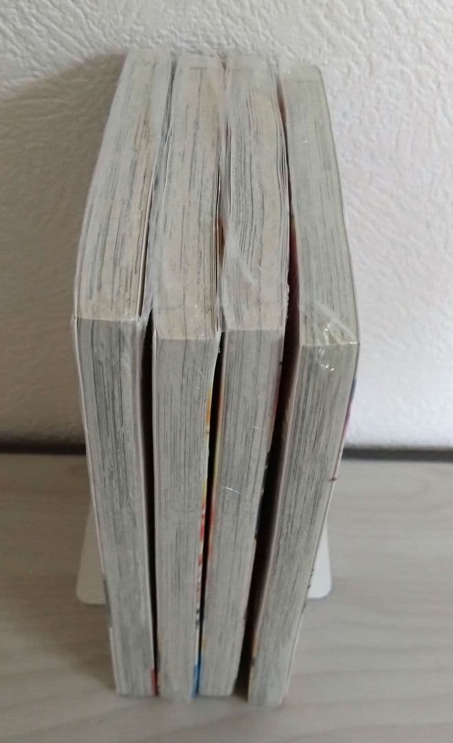 新品未開封　ルリドラゴン　１巻〜４巻　全巻初版　特典多数付き