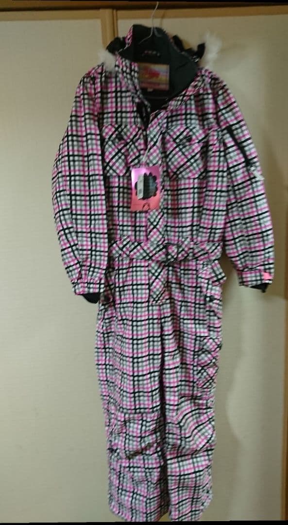 半額以下！新品未使用 レディーススキーウェア