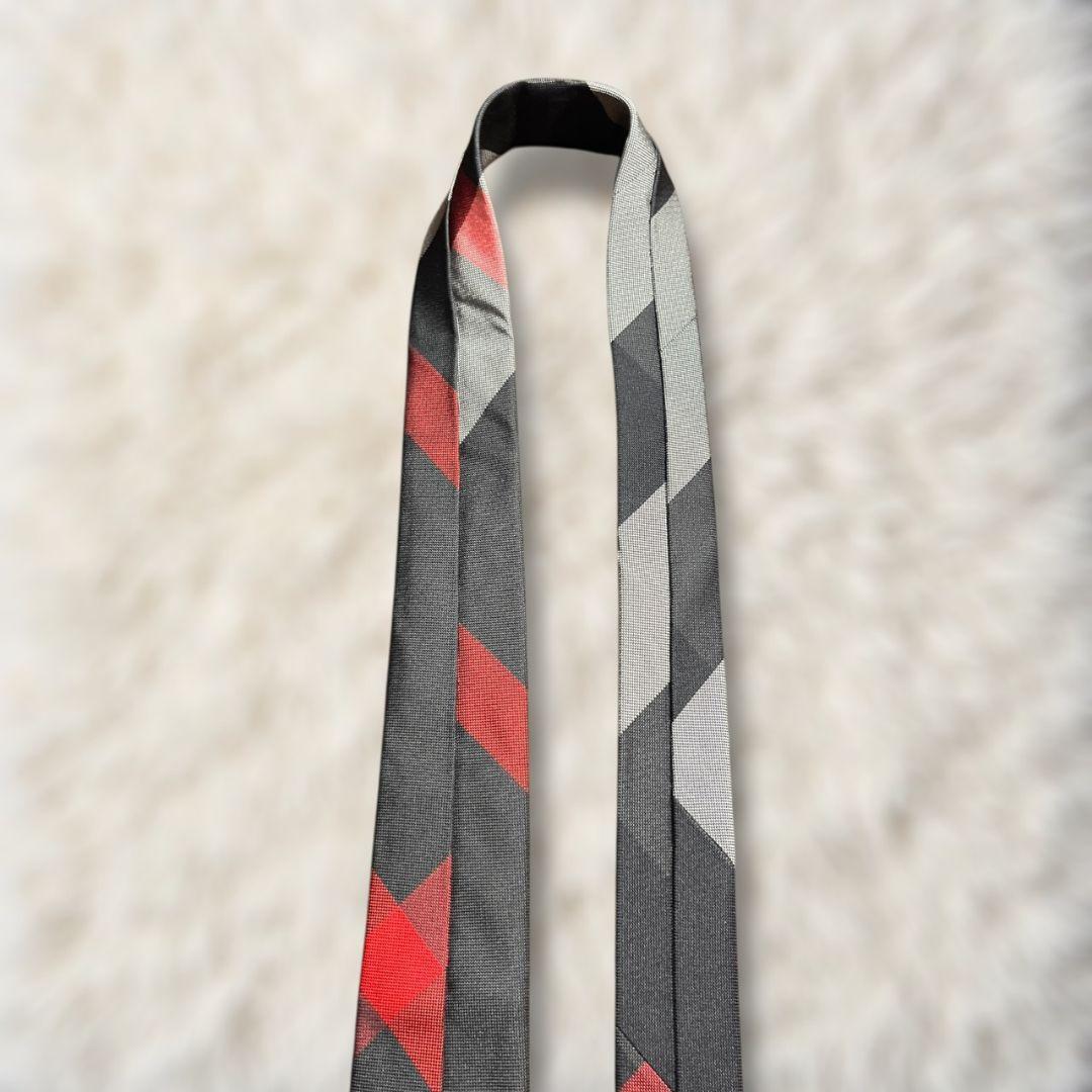 【未使用級✨】現行 バーバリー ジャイアントチェック柄 黒灰赤 ジャガード 細身