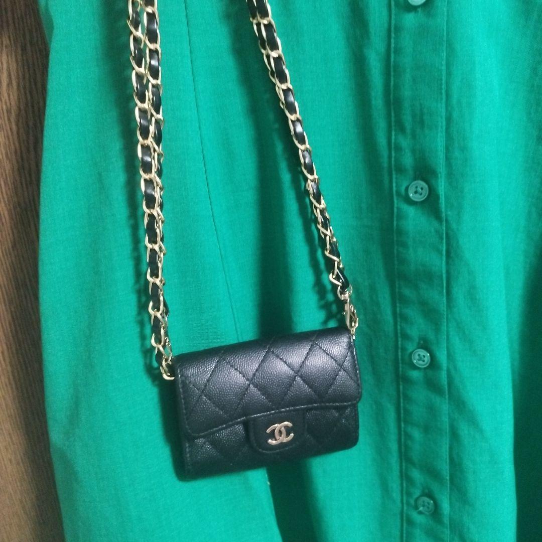 シャネル　キーケース　カードケース　斜めがけ