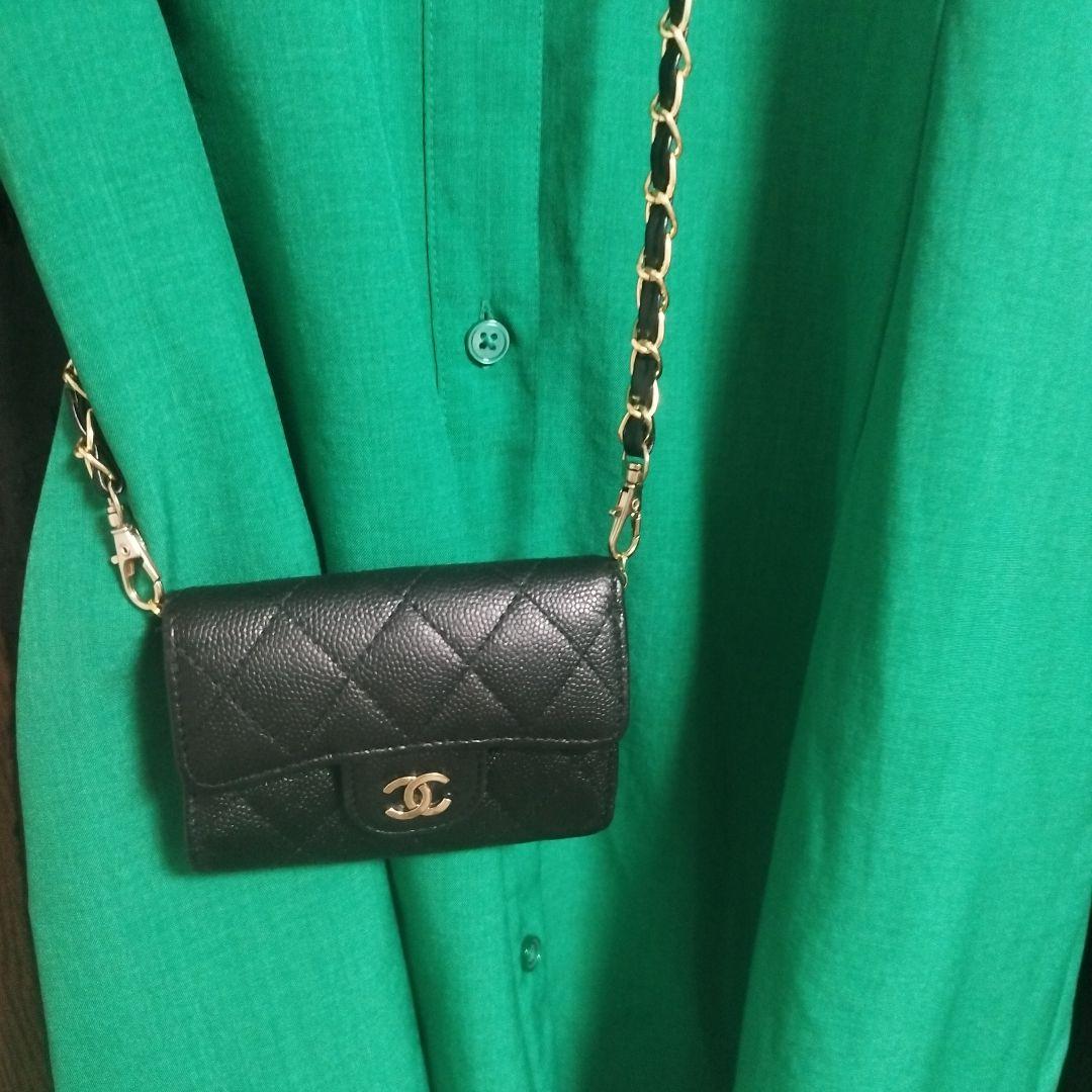 シャネル　キーケース　カードケース　斜めがけ