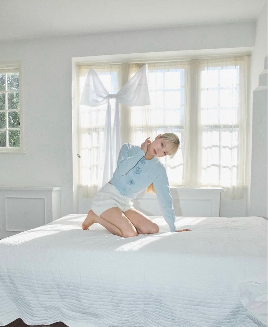 トップス Treat.urself rose motif cordigan blue