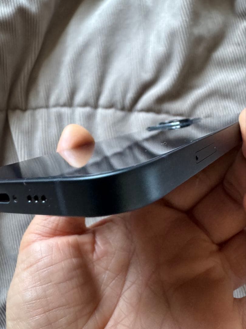 美品！無傷！　iPhone13 256G ミッドナイト