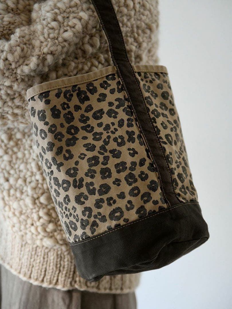 ハグオーワー▫️レオパードpt.ワンハンドルバケットバッグ（M）タグ付き