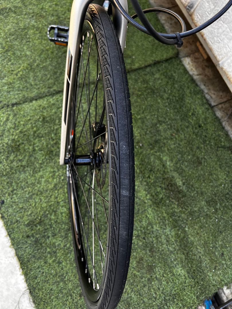 TREK FXS4 トレック　ロードバイク