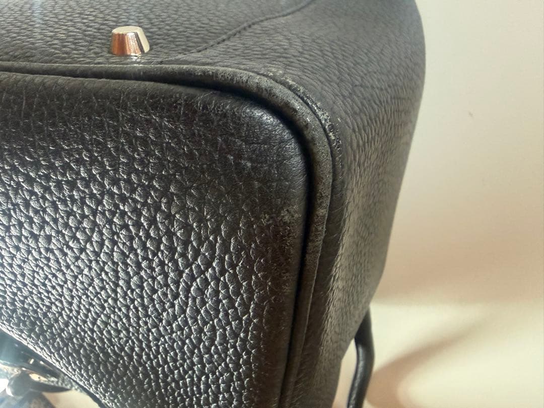 ブラックレザーショルダーバッグ 大きめサイズ ノーブランド