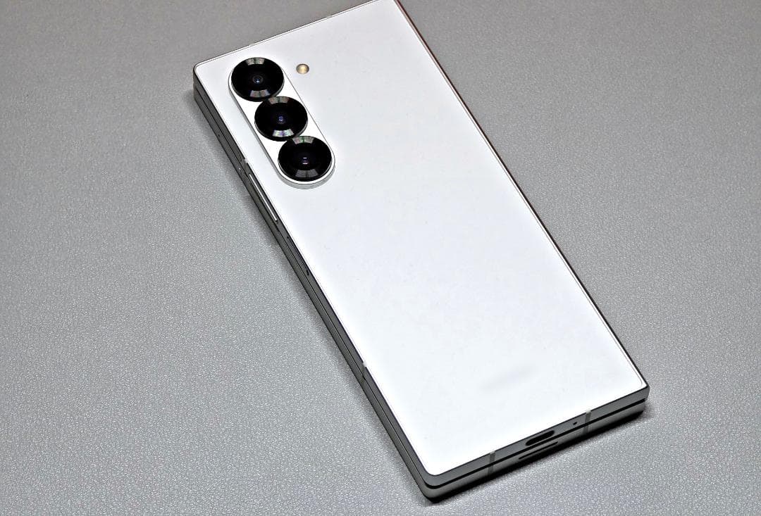 Samsung Galaxy Z Fold6 ホワイト 256GB