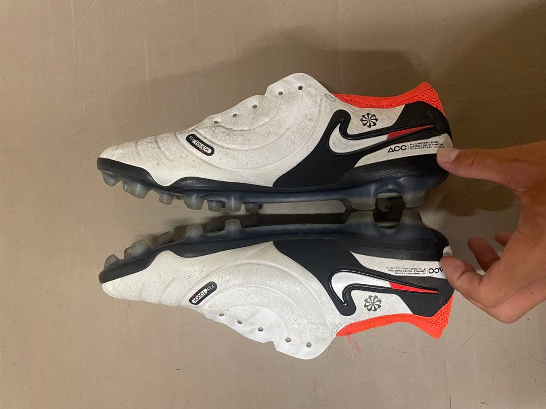 Nike ティエンポ ACCサッカースパイク ホワイト/オレンジ　破損なし