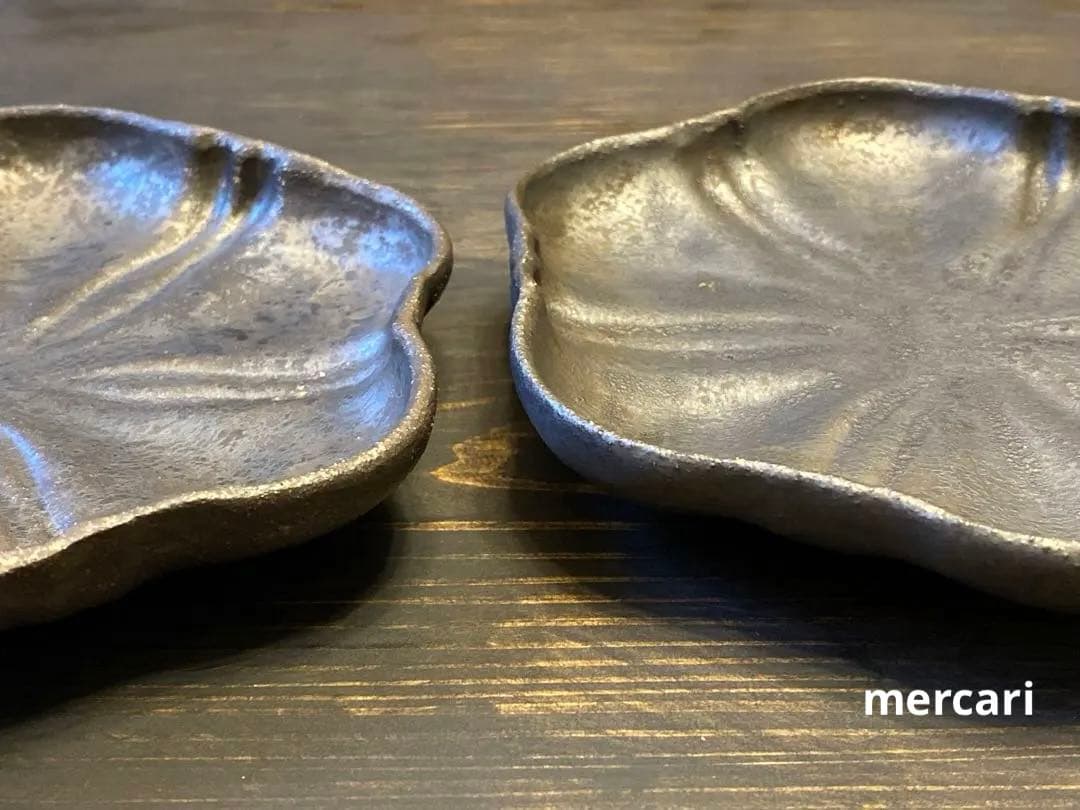 【本日限定特価】安福由美子　黒錆　足付六花弁皿 2枚　レア　作家もの　プレート