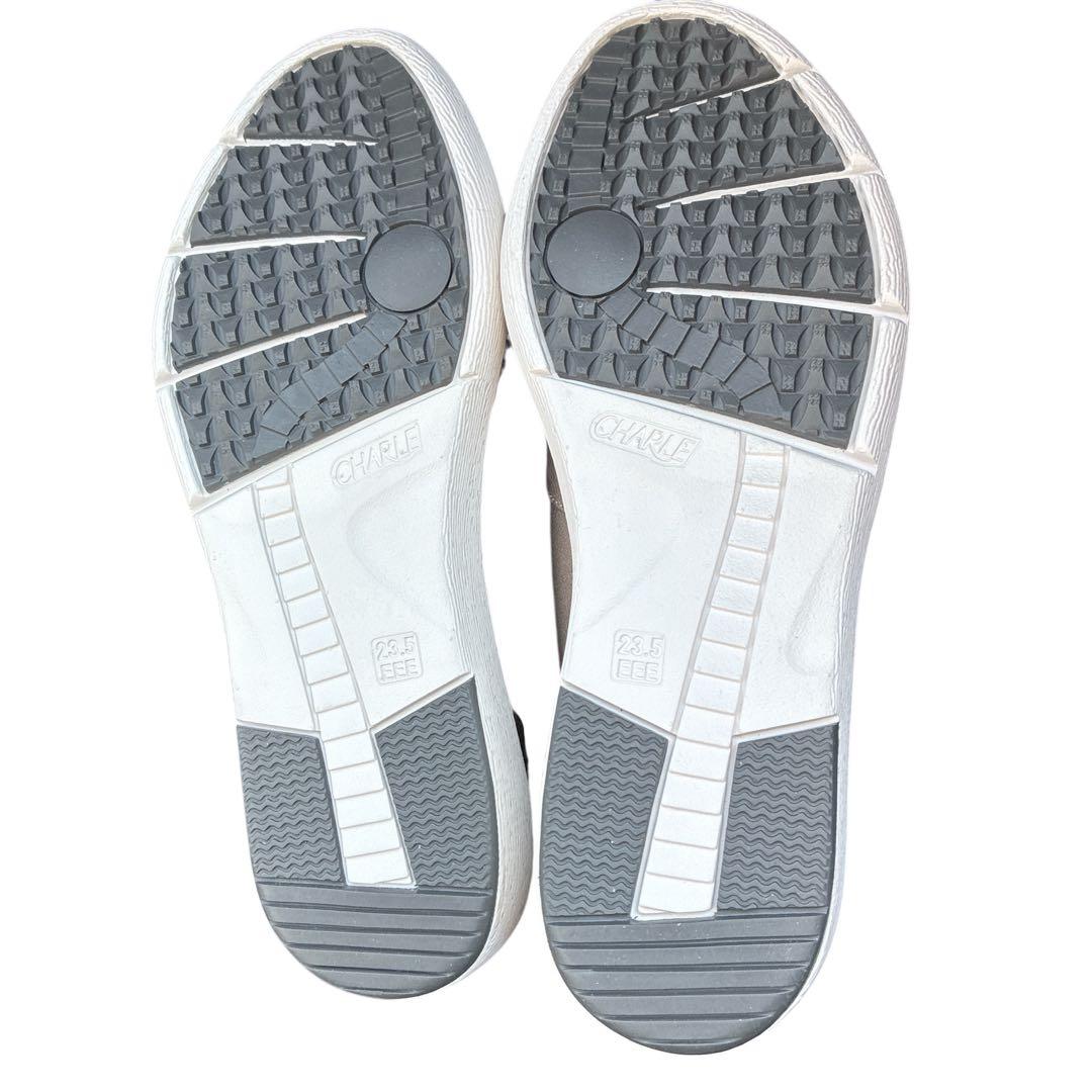 シャルレウェルネス スマートタウンシューズ ブラウニッシュゴールド　23.5㎝