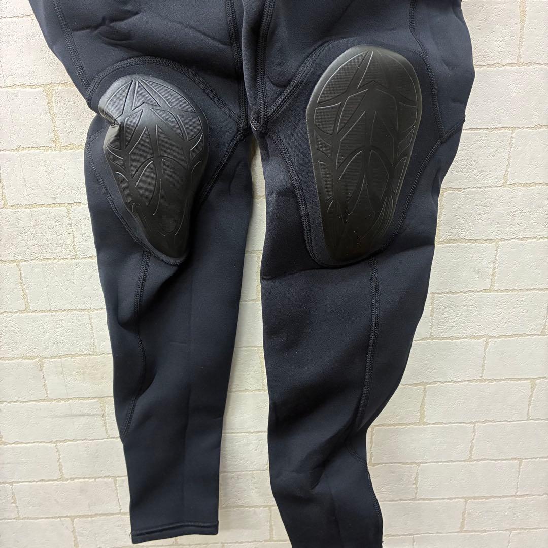 Quiksilver フルスーツ ブラック Lサイズ