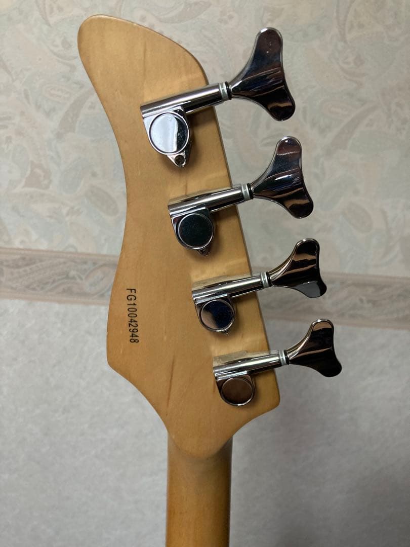 FERNANDES エレキベース レッド