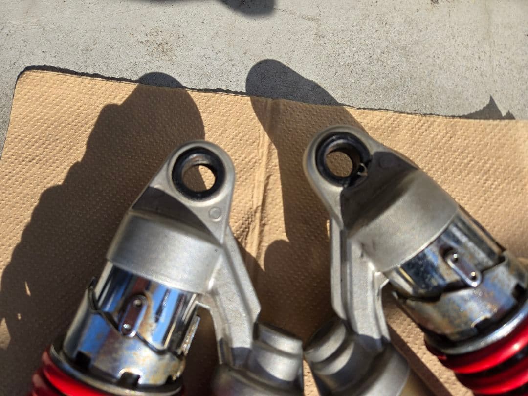 nc39純正リアサス(SHOWA)