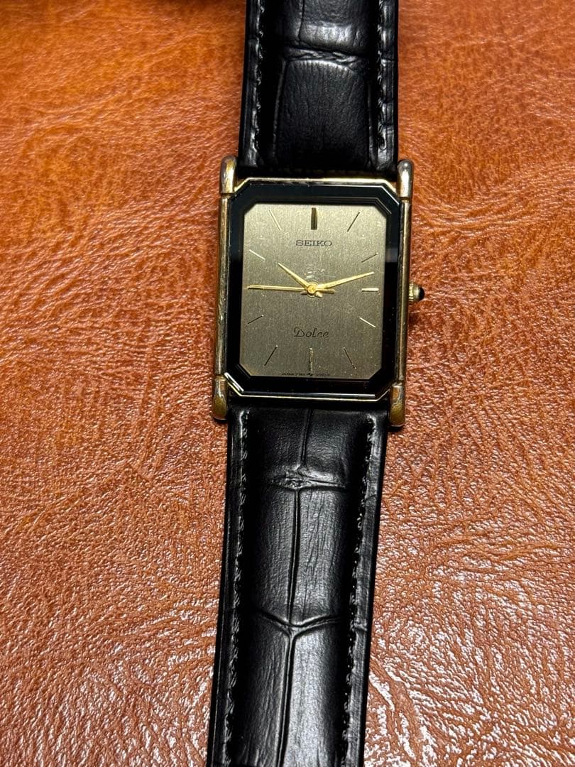 A86 希少 稼動品 SEIKO DOLCE スクエア型 80年代ヴィンテージ