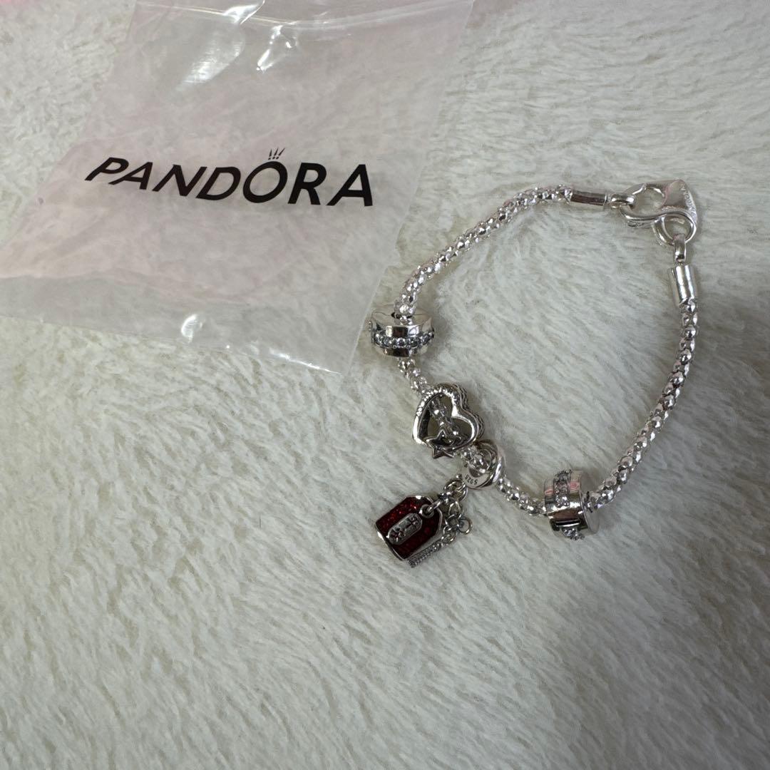 PANDORA シルバーバングル チャーム付き