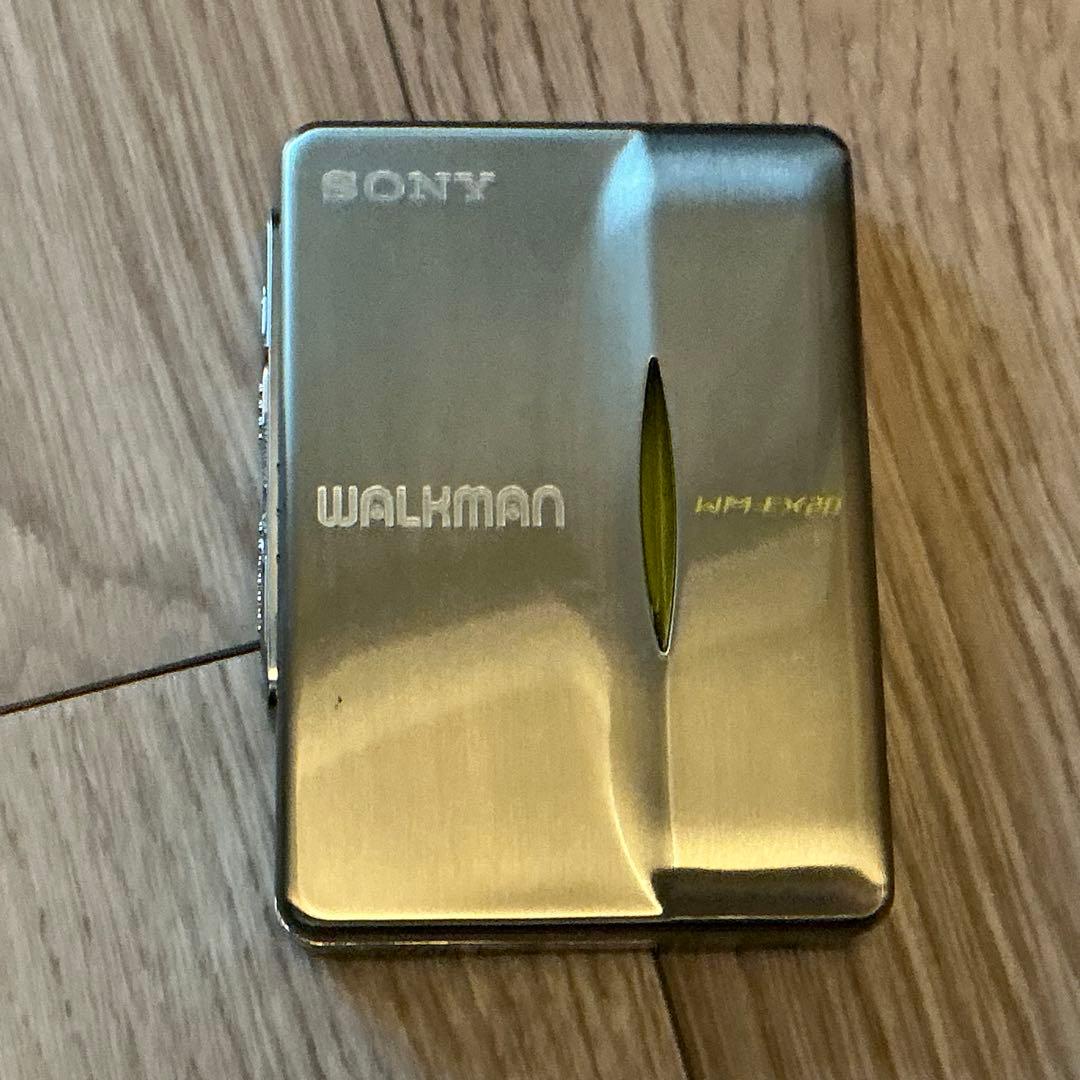【ジャンク品！超美品！】SONY ウォークマン WM-EF20 シルバー