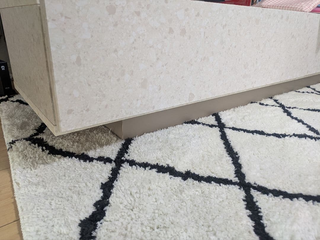 美品！LOWYA テラゾー柄のテレビ台