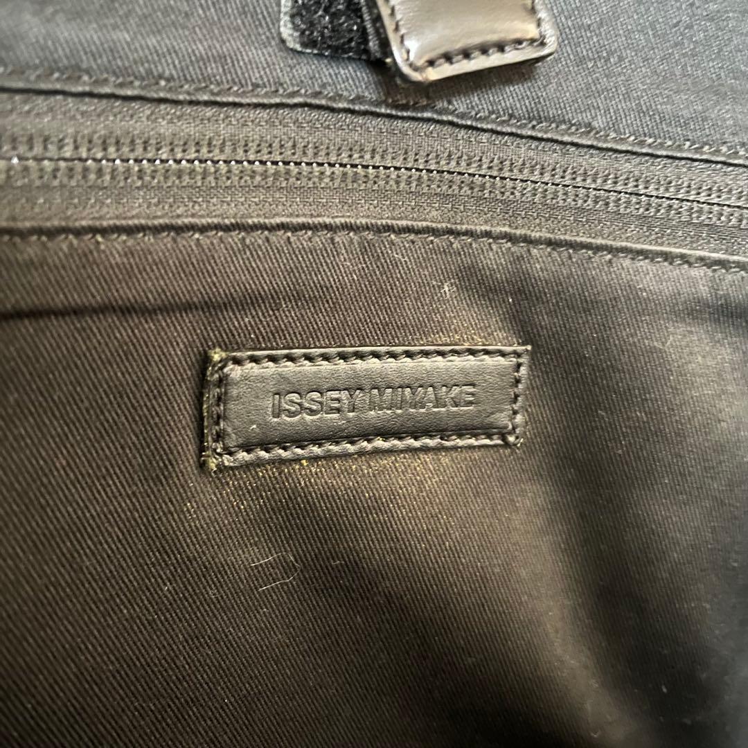 イッセイミヤケ ISSEY MIYAKE 3WAY ビジネスバッグ ブラック