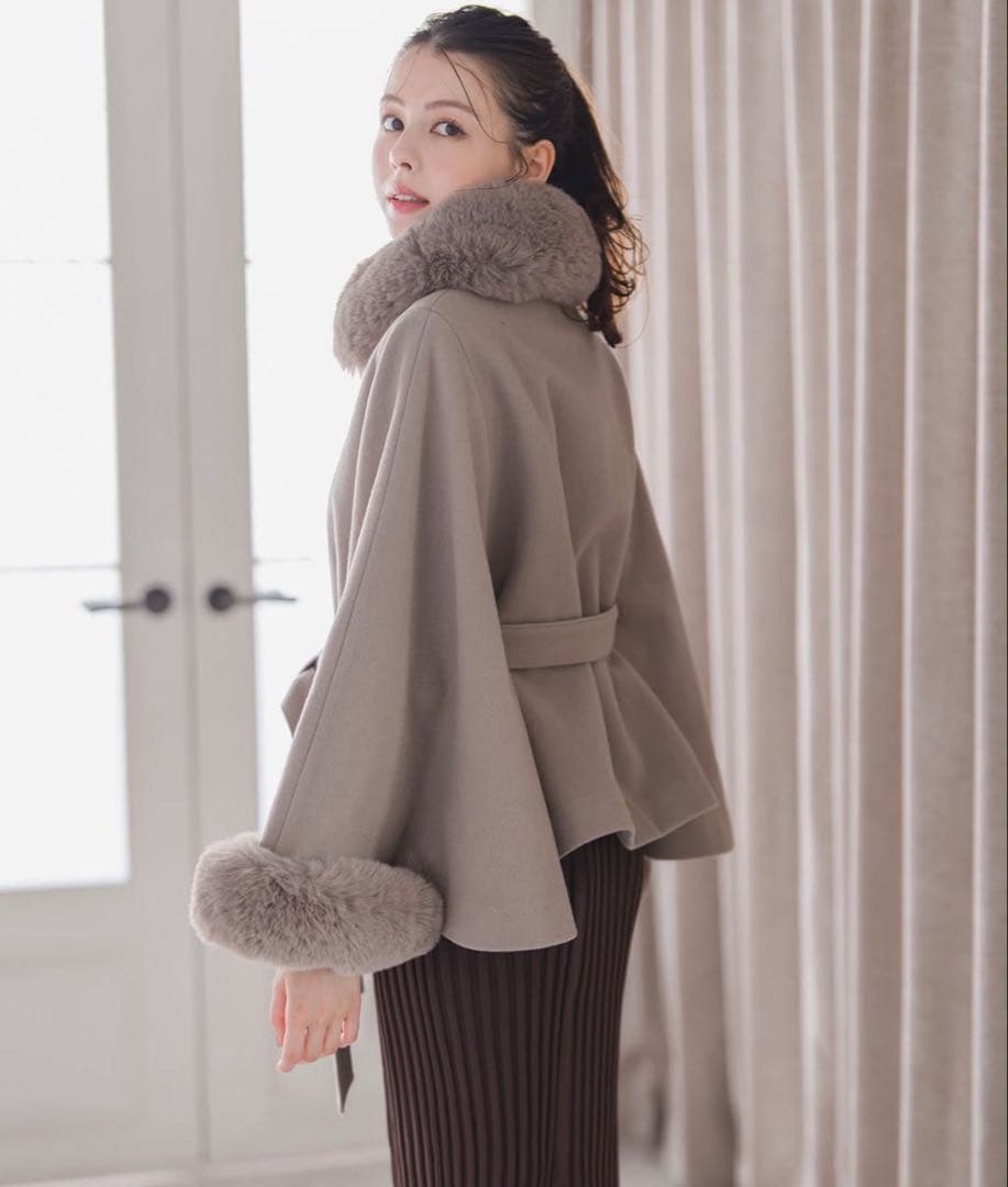 MISCH MASCH ブローチ付きポンチョコート