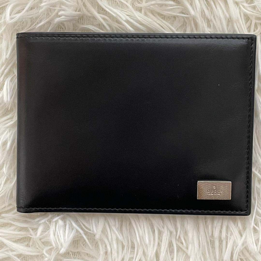 【未使用品】 グッチ　二つ折り 財布　シルバープレート　コンパクトウォレット　黒