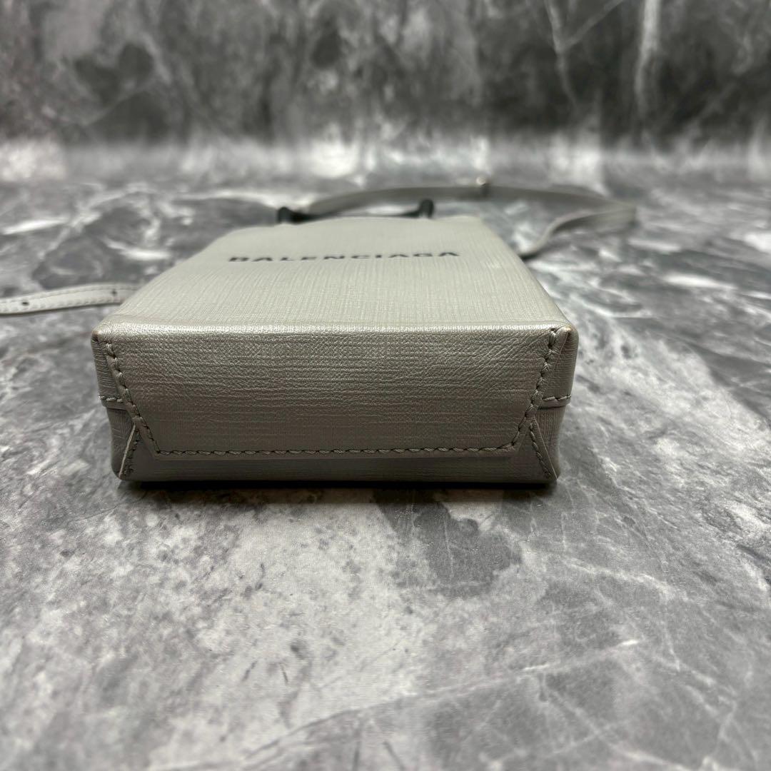 まゆ ✨バレンシアガトートバッグ ショッピング フォン ホルダー 2way