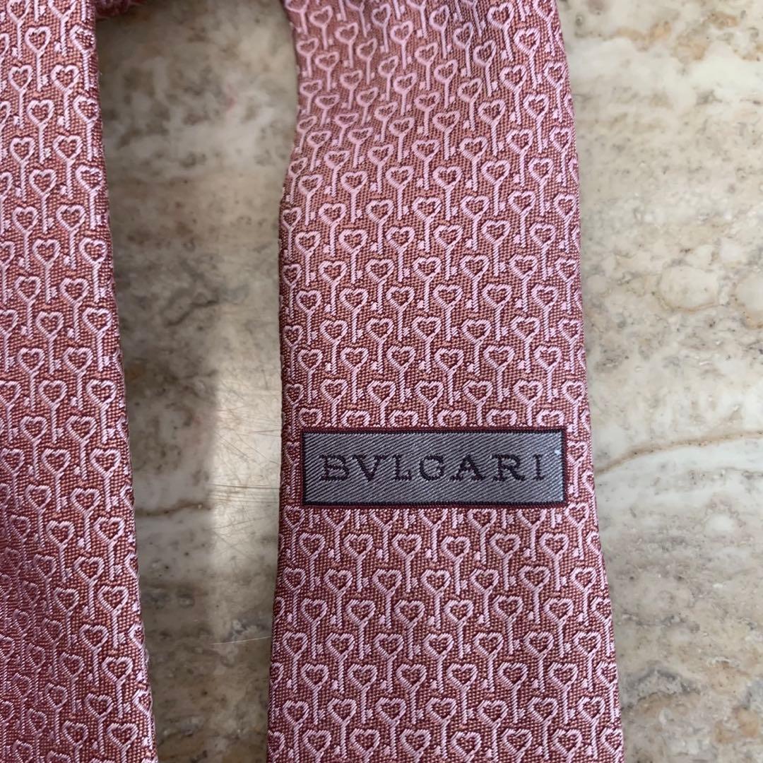 N111 新品未使用 ブルガリ セッテピエゲ 総柄 刺繍 ネクタイ メンズ
